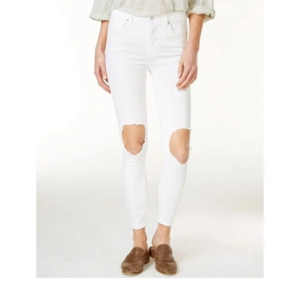 Free people distressed skinny jeans white in excellent condition size 24​ - Picture 1 of 6
